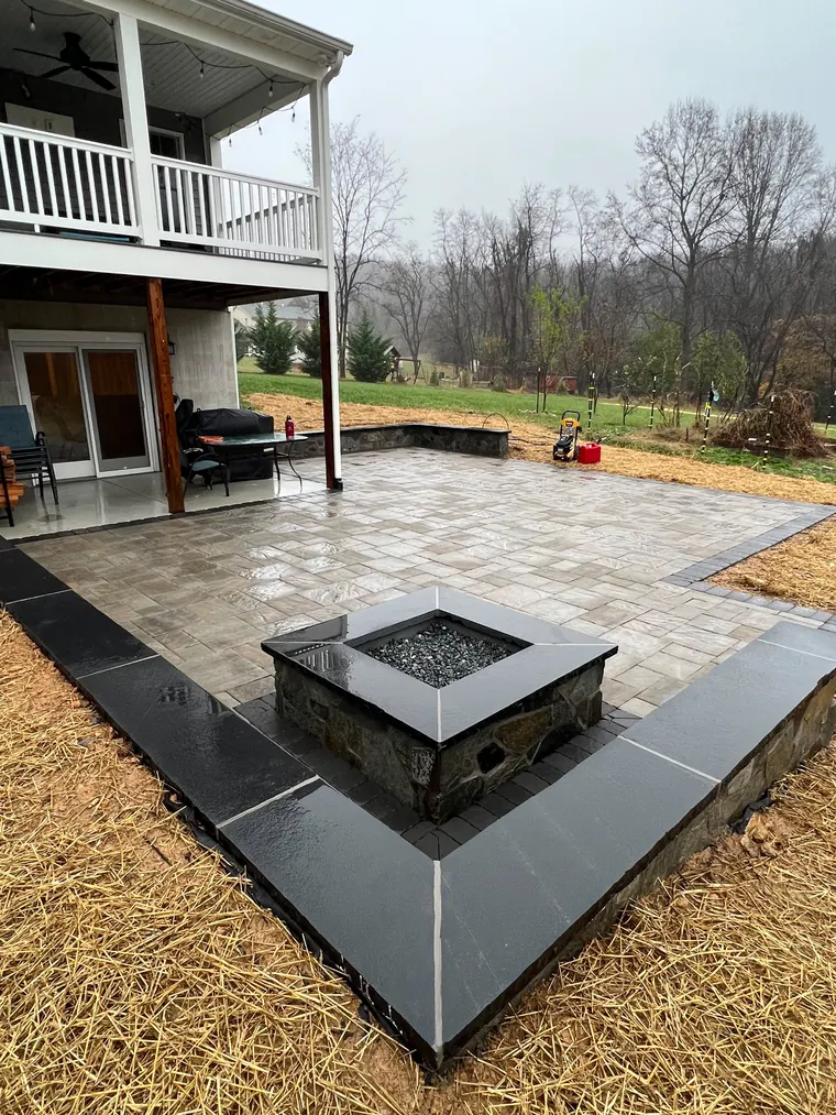 Square fire pit with stone cap